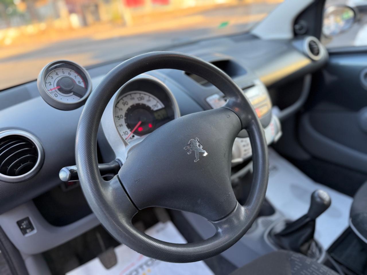 Peugeot 107 1.0 SOLO 51.000 KM - 2010