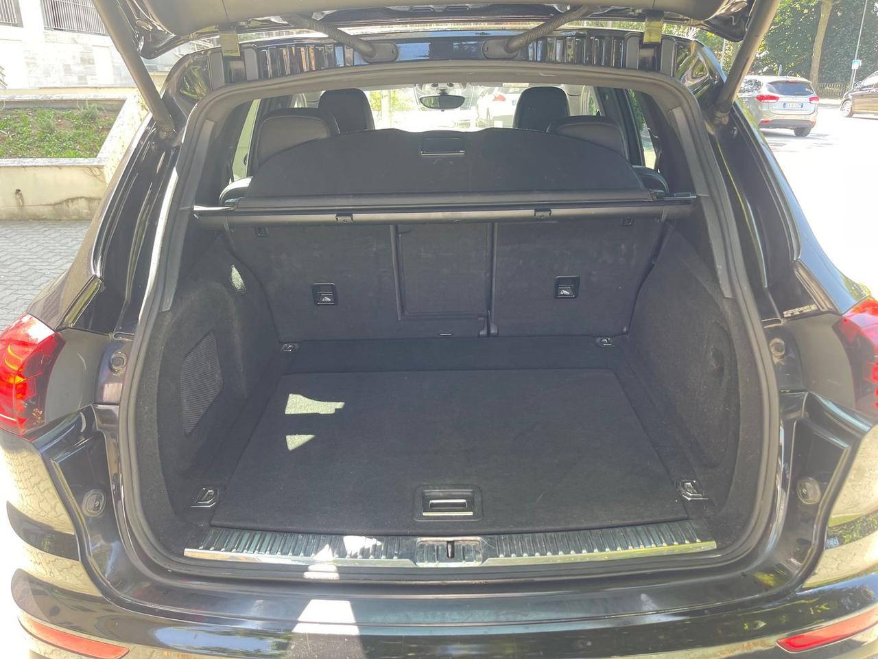Porsche Cayenne Platinum Edition 3.0 #6240