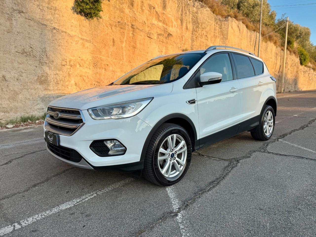 Ford Kuga Titanium/1.5 120CV/CAR PLAY/RETRO/KYLESS
