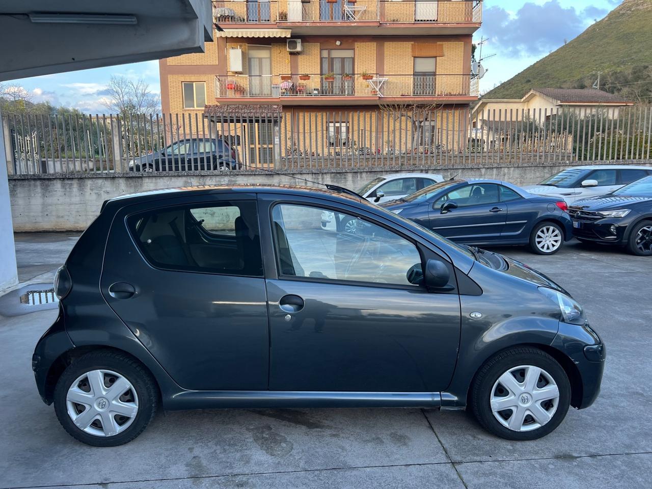 Toyota Aygo 1.0 12V VVT-i 5 porte