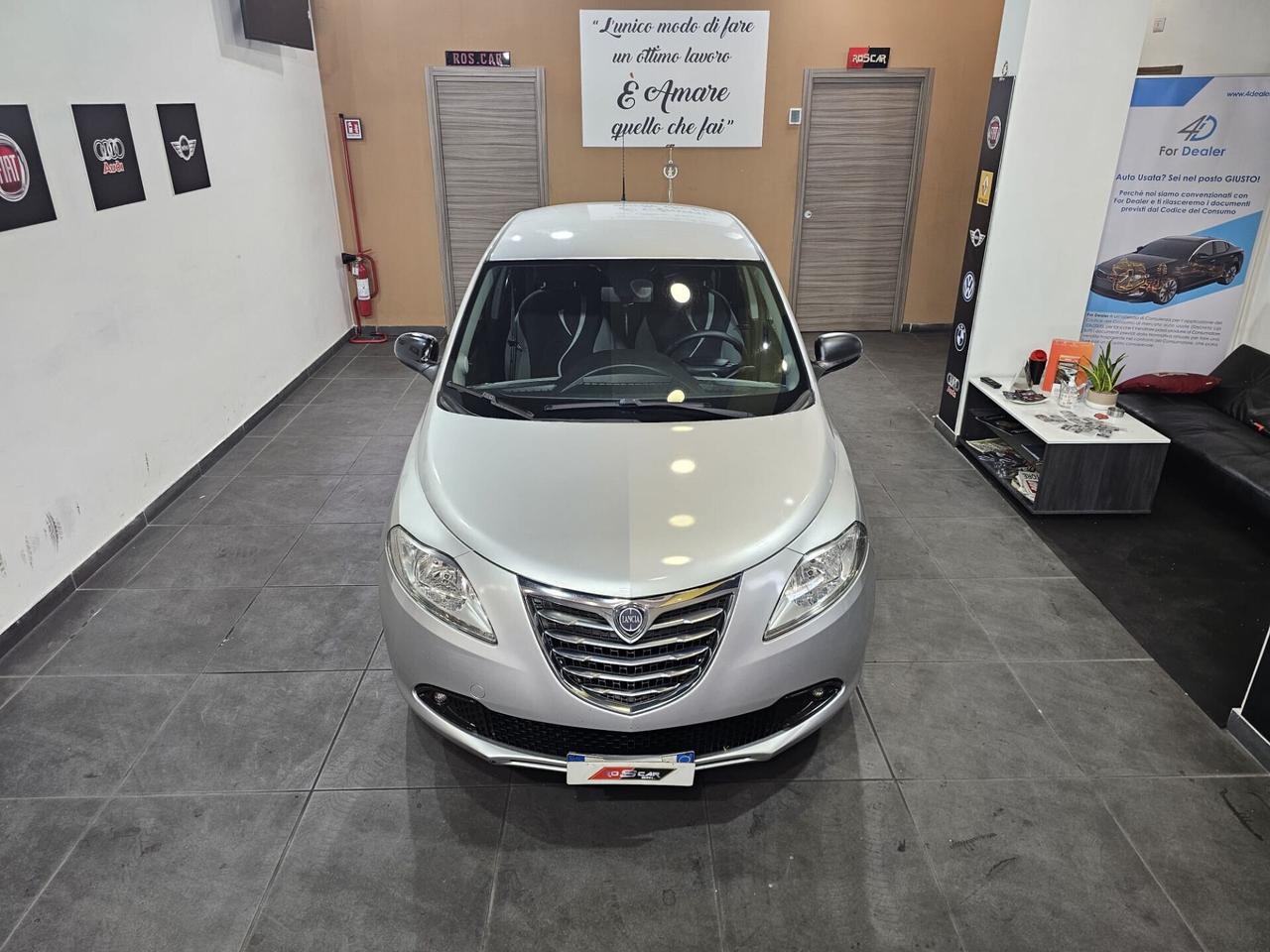 Lancia Ypsilon 1.2 GPL 69cv