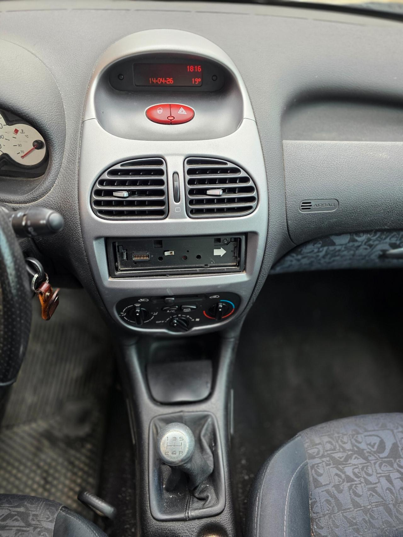 Peugeot 206 1.4 3p. Geosat