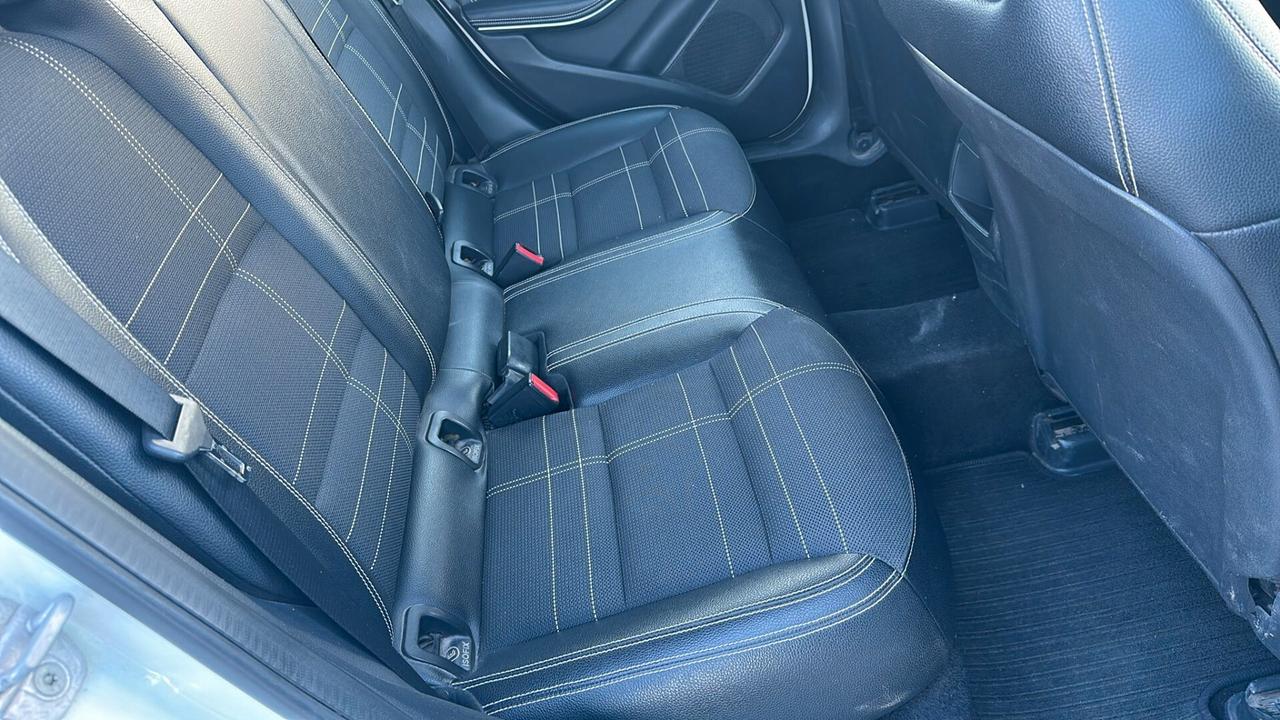 Mercedes-benz GLA 200 d Automatic Premium