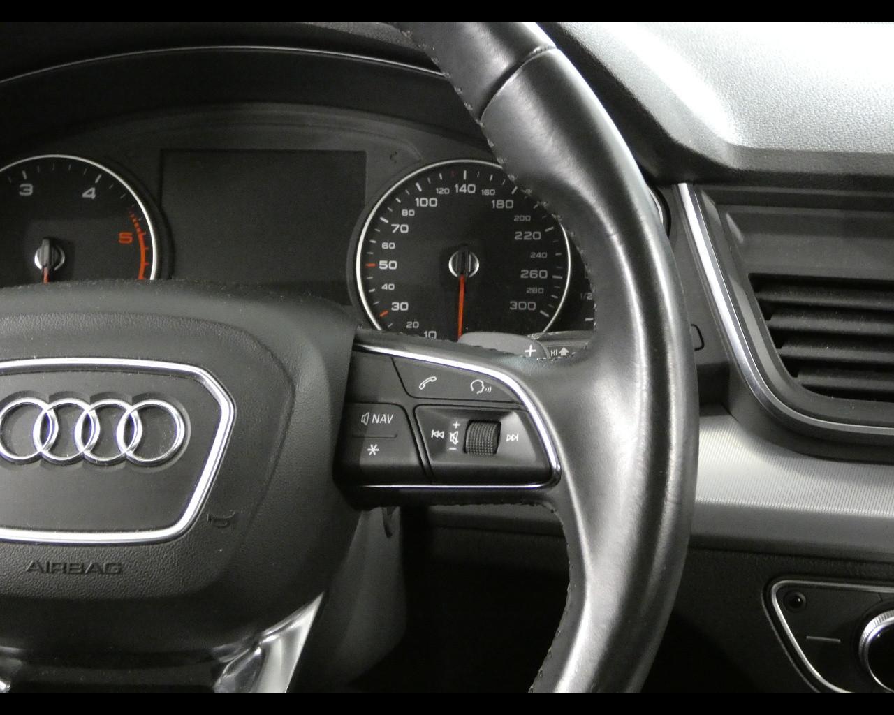 AUDI Q5 2ª serie - Q5 2.0 TDI quattro S tronic Business Sport