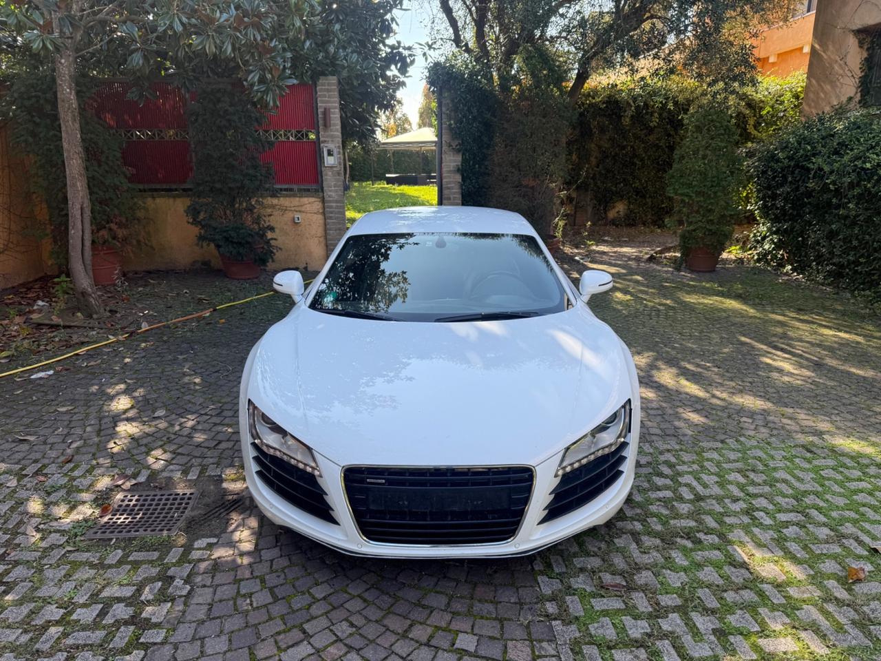 Audi R8 4.2 V8 FSI quattro