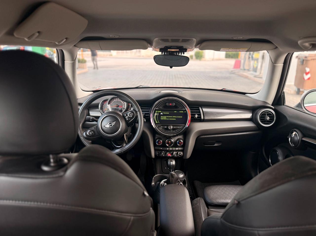 Mini 1.5 Cooper D/PELLE/FULL LED/NAVI/PDC/BELLA