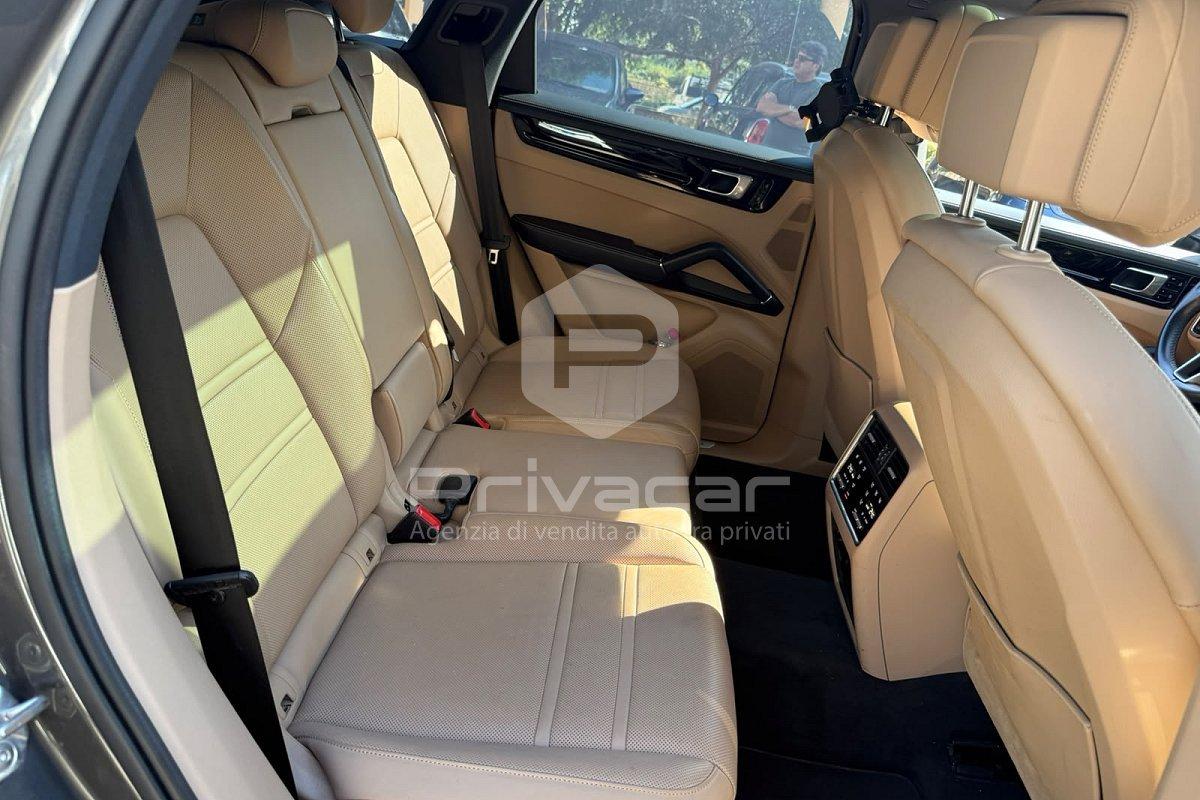 PORSCHE Cayenne 3.0 V6 E-Hybrid