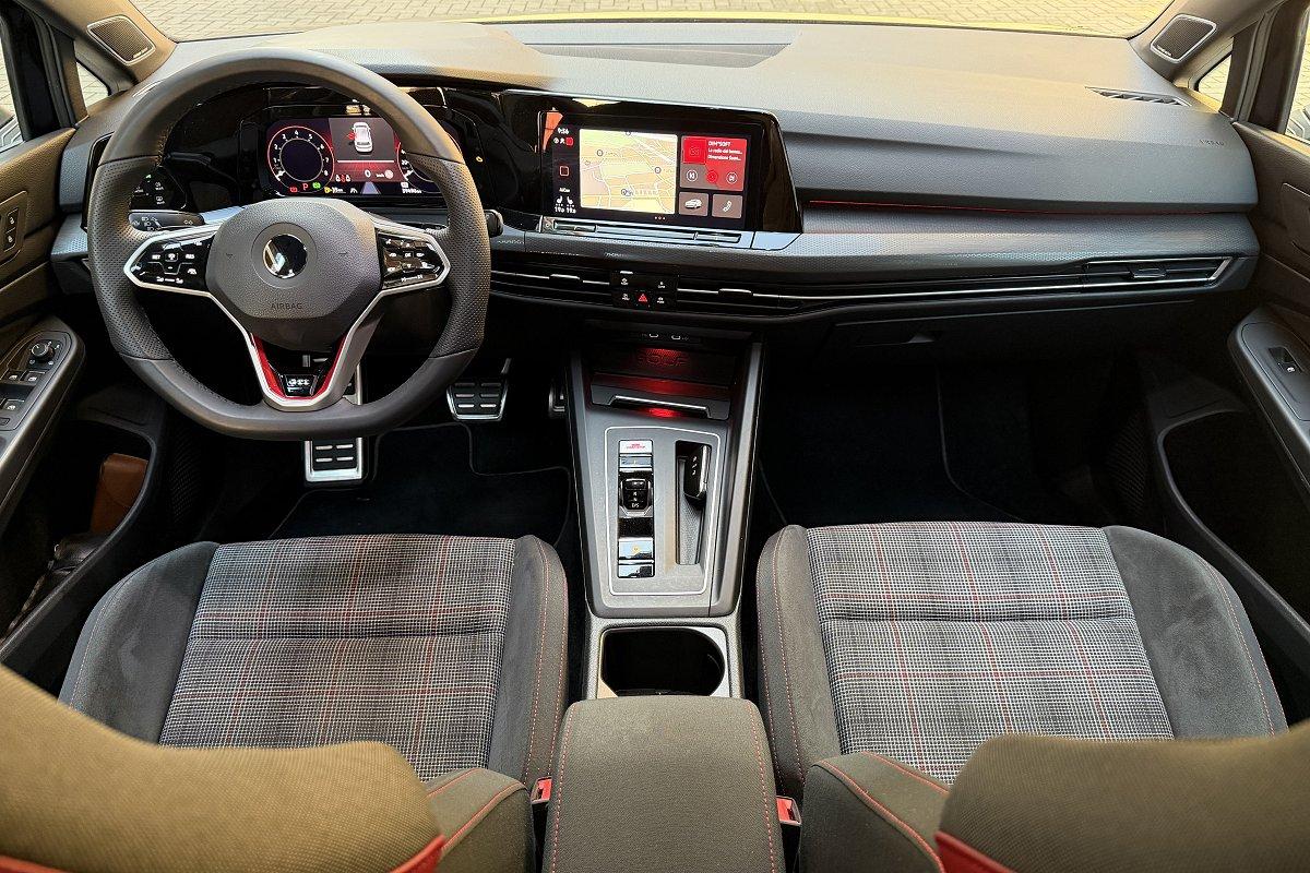 VOLKSWAGEN Golf 2.0 TSI DSG GTI