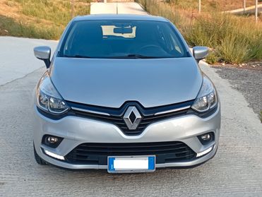 Renault Clio dCi 8V 90 CV 5 porte Moschino Intens