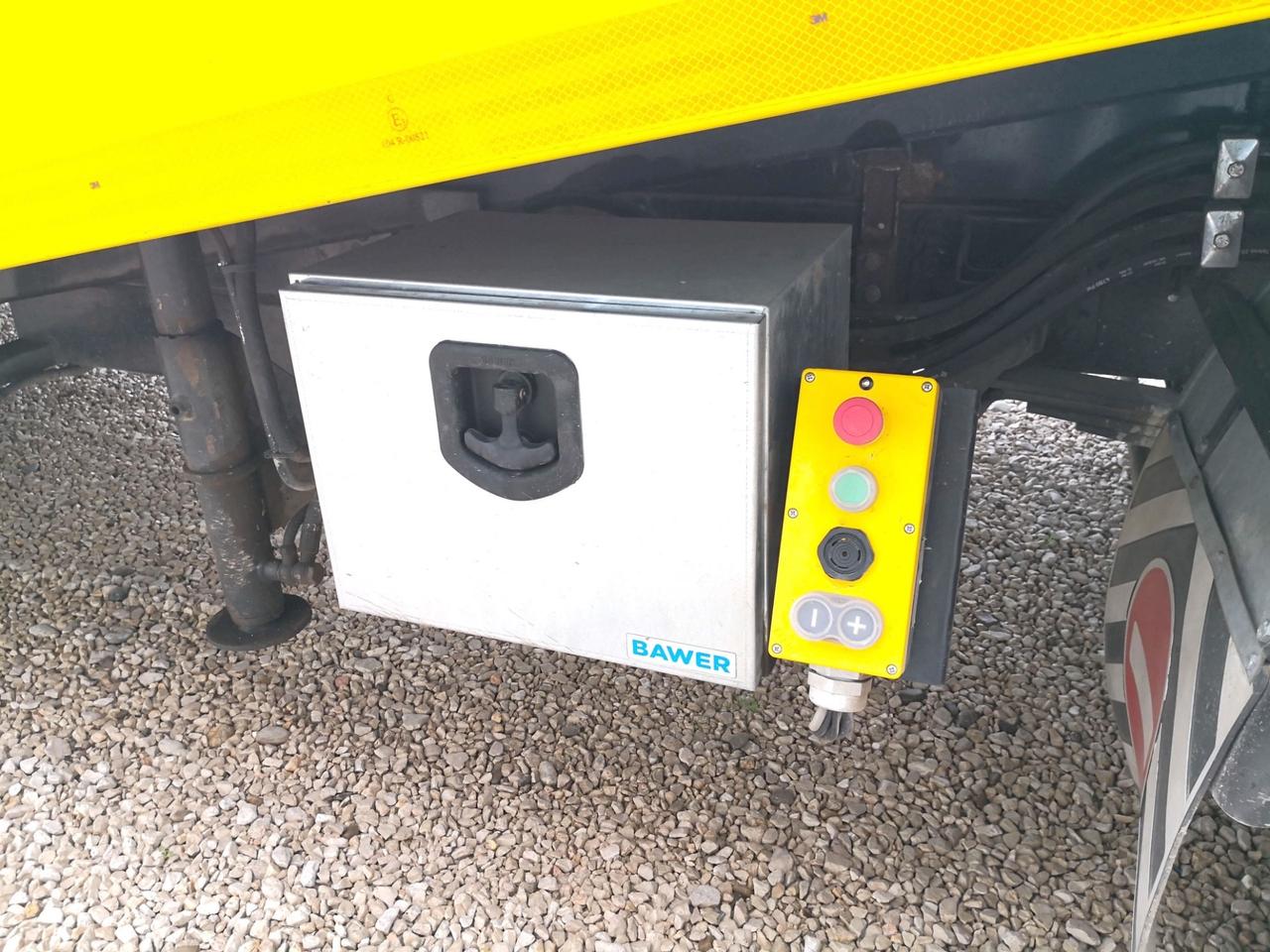 CARROATTREZZI IVECO DAILY 65c15 Scarabile 620x230