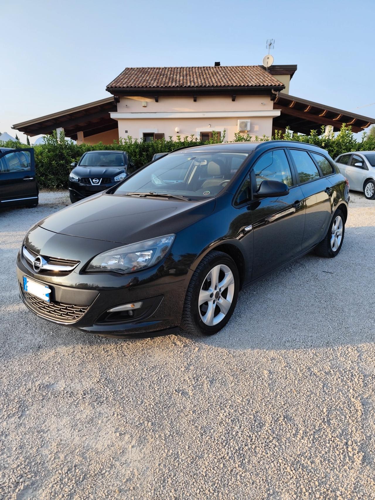 Opel Astra 1.7 CDTI 110CV Sports Tourer Cosmo
