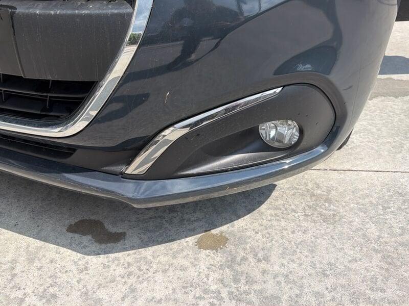 Peugeot 208 I 2015 5p 1.2 puretech Active 68cv my18