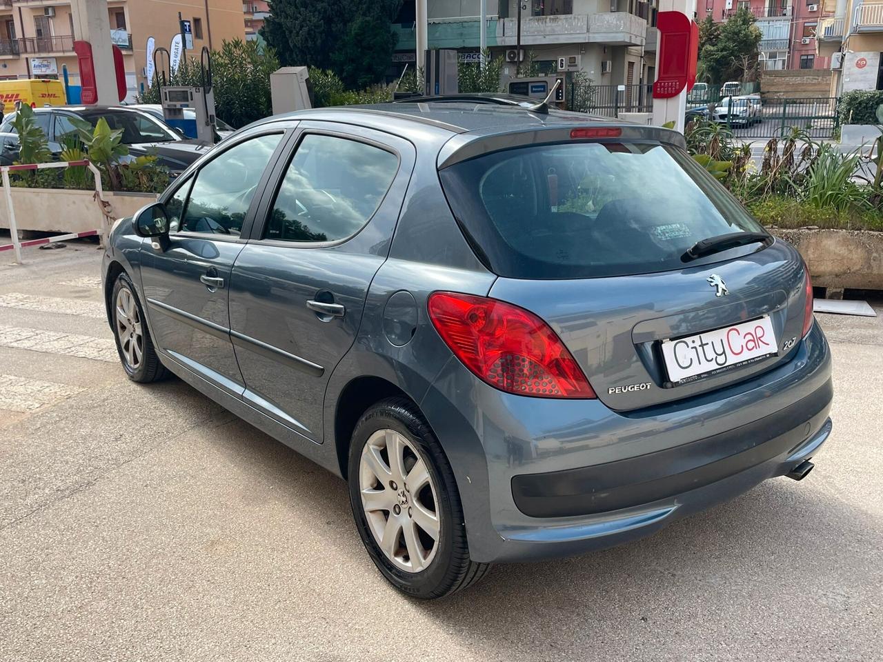 Peugeot 207 1.6 HDi 90CV 5p. XS