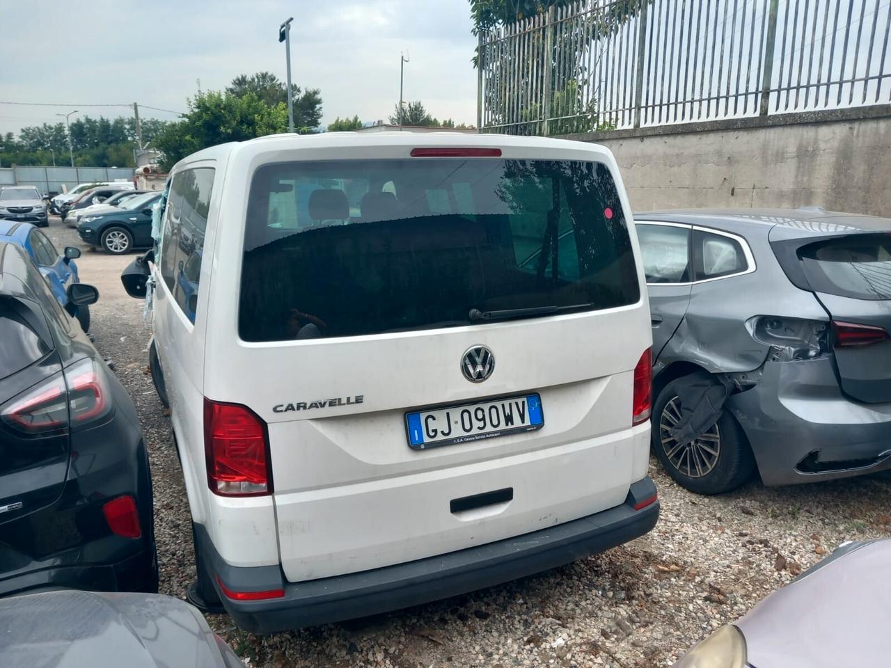 Volkswagen Caravelle 2.0 TD 9 P0STI 30.000 KM