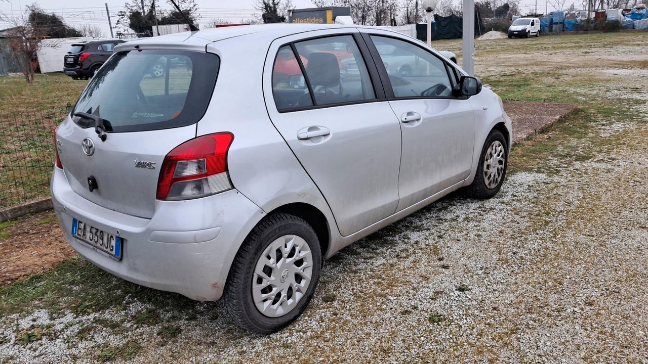 Toyota Yaris 1.0 5 porte Sol GPL xCommercianti
