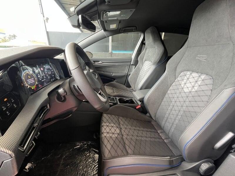 Volkswagen Golf 1.5 etsi R-Line Plus 150cv dsg