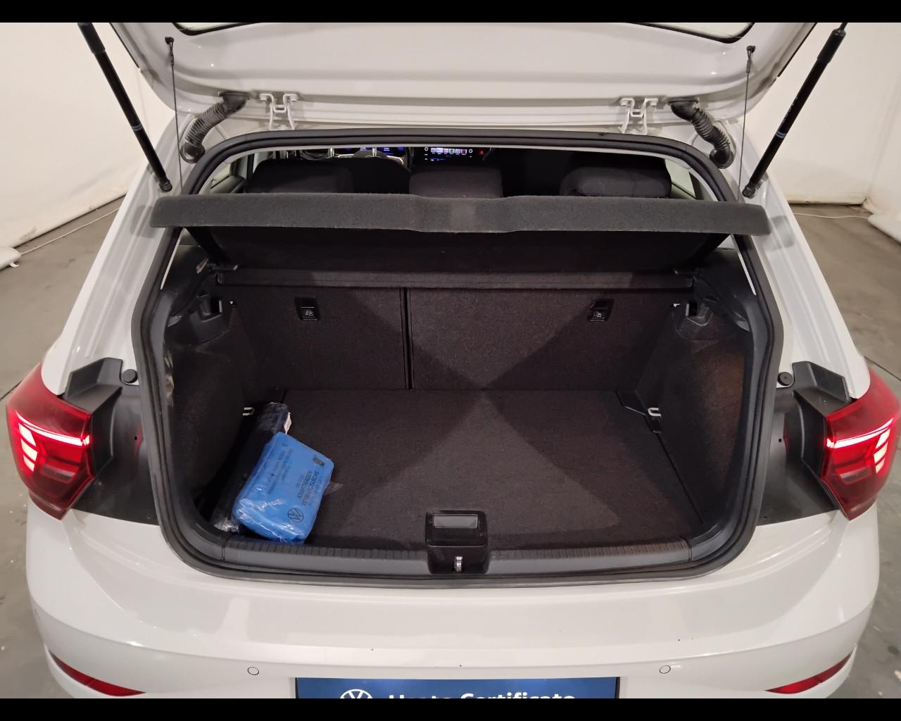 VOLKSWAGEN Polo VI 2022 - Polo 1.0 tgi Life 90cv