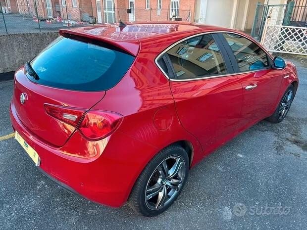Alfa Romeo Giulietta 1.6 JTDm-2 105 CV Exclusive NEOPATENTATI!!!