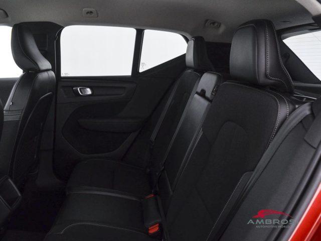 VOLVO XC40 T4 AWD Geartronic Momentum