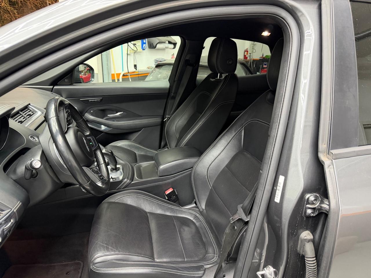 Jaguar E-Pace 2.0D 180 CV AWD R-Dynamic S