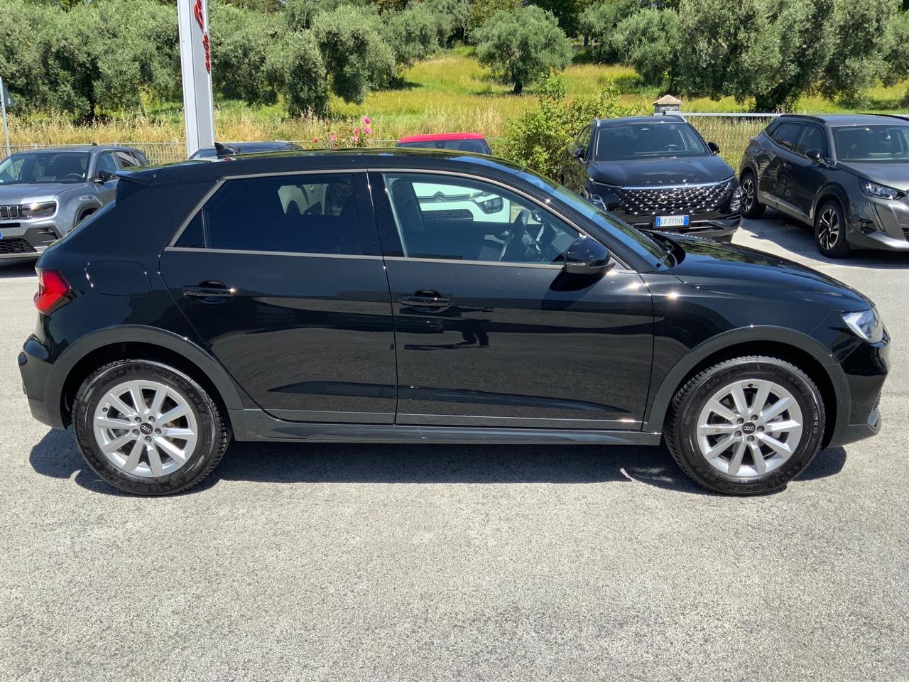 Audi A1 allstreet 30 TFSI S tronic Identity Contrast