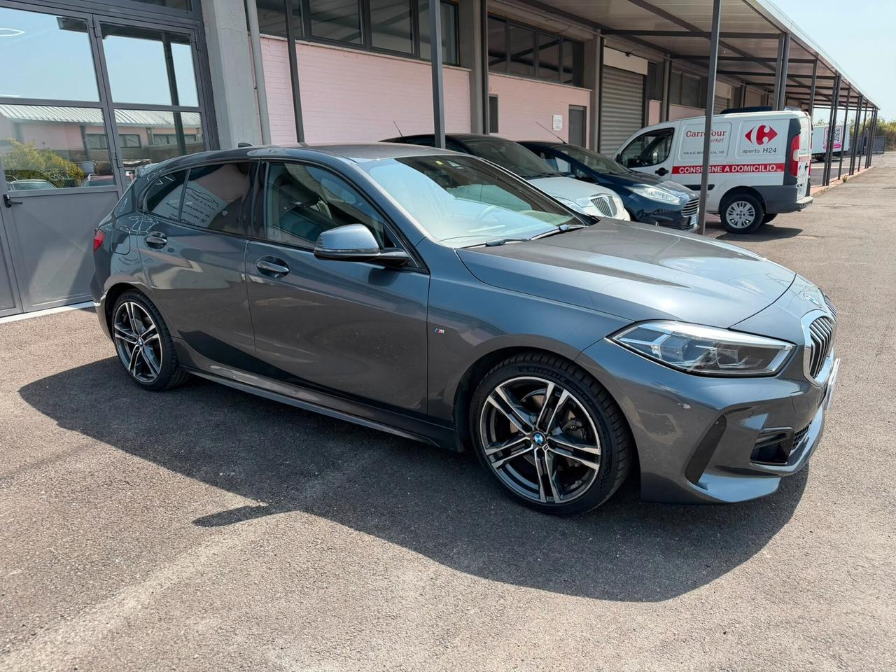Bmw 118 118d 5p. Msport