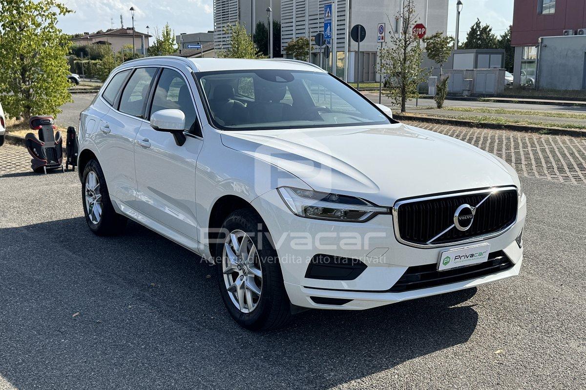 VOLVO XC60 B4 (d) AWD Geartronic Momentum