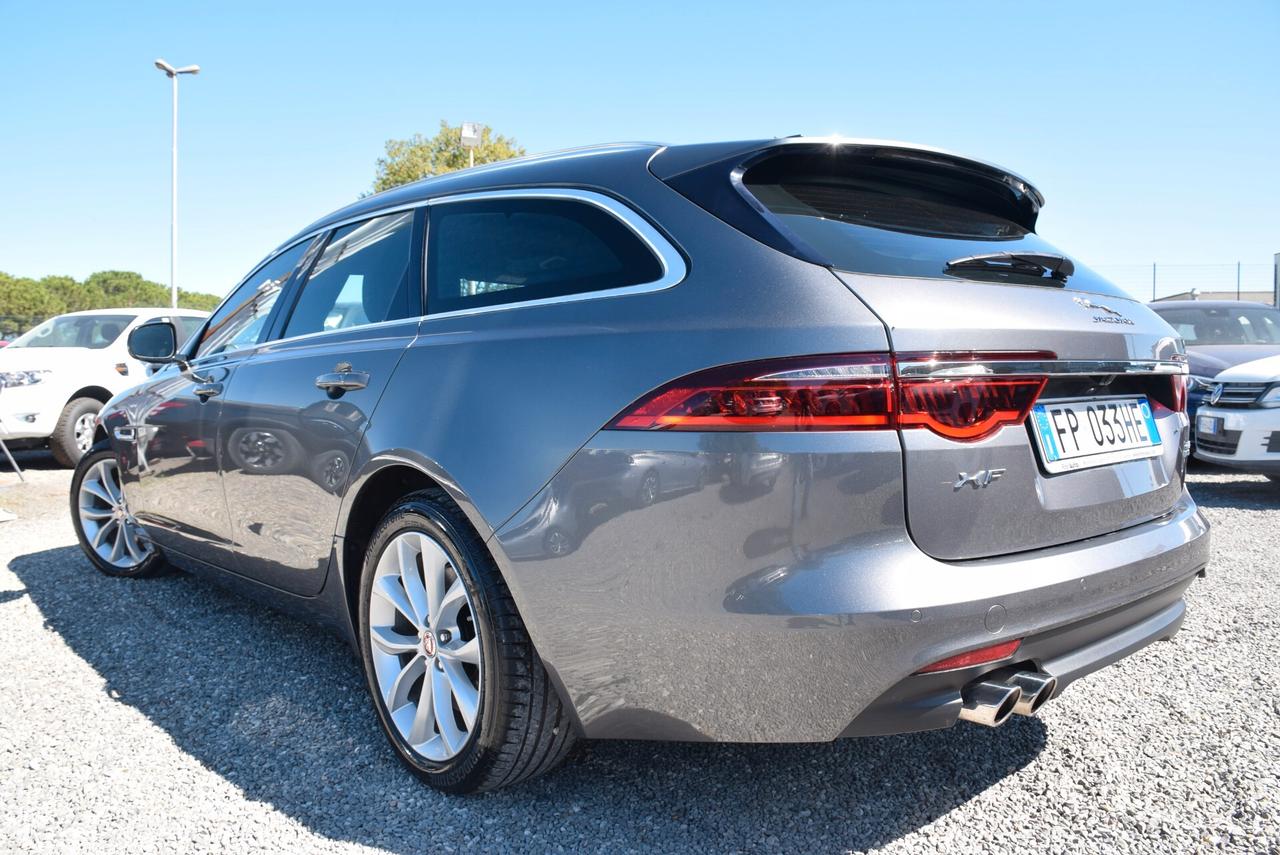 Jaguar XF Sportbrake 4X4 2.0D 180CV AWD automatica Prestige NAVI CRUISE SENSORI CAM PELLE BT