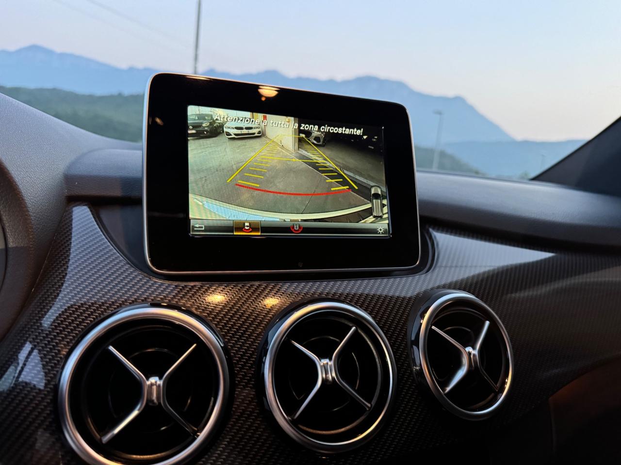 Mercedes-benz B 180 B 180 d Premium