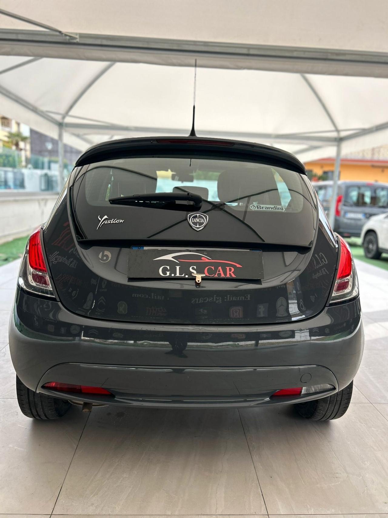 Lancia Ypsilon 1.2 69 CV 5 porte Platinum