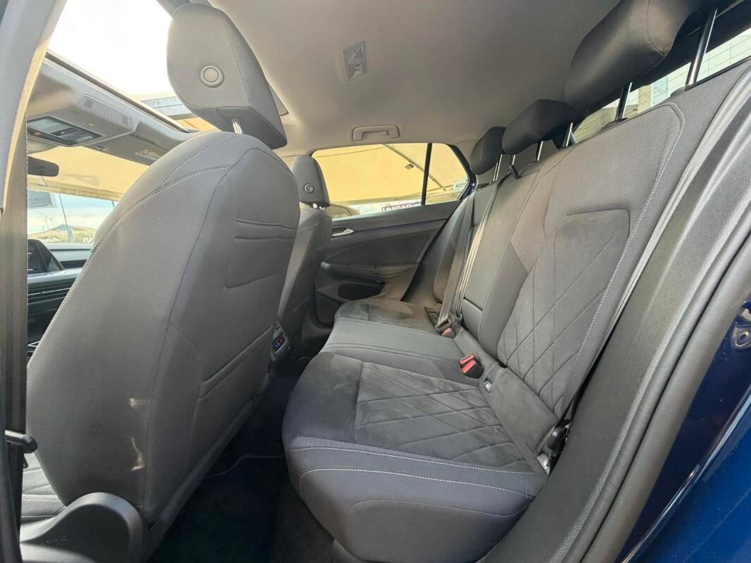 Volkswagen Golf 1.5 etsi evo Style 130cv dsg
