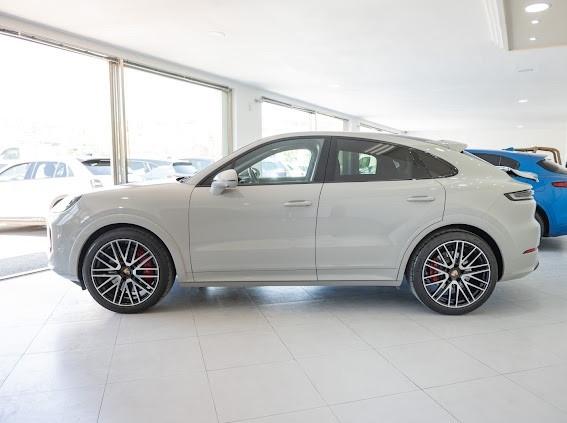 Porsche Cayenne Coupé 4.0 V8 S 2024 Grigio Gesso