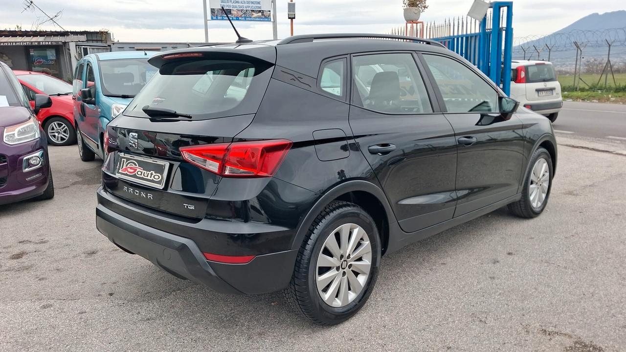 Seat Arona 1.o benzina metano