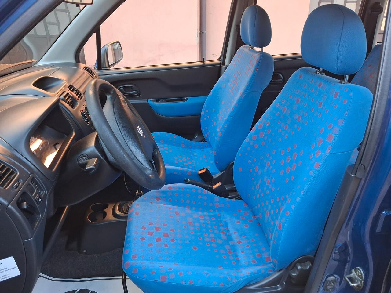 Opel Agila 1.0 12V Club