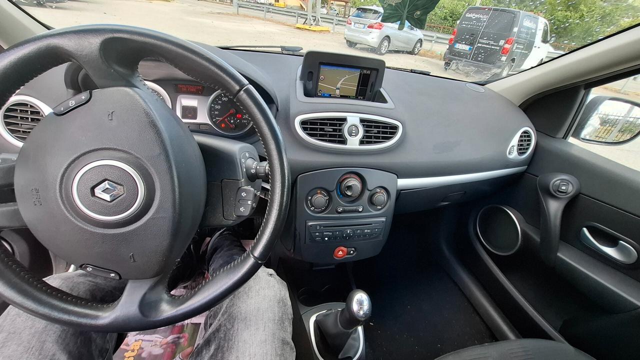 Renault Clio 1.2 16V 5 porte Dynamique