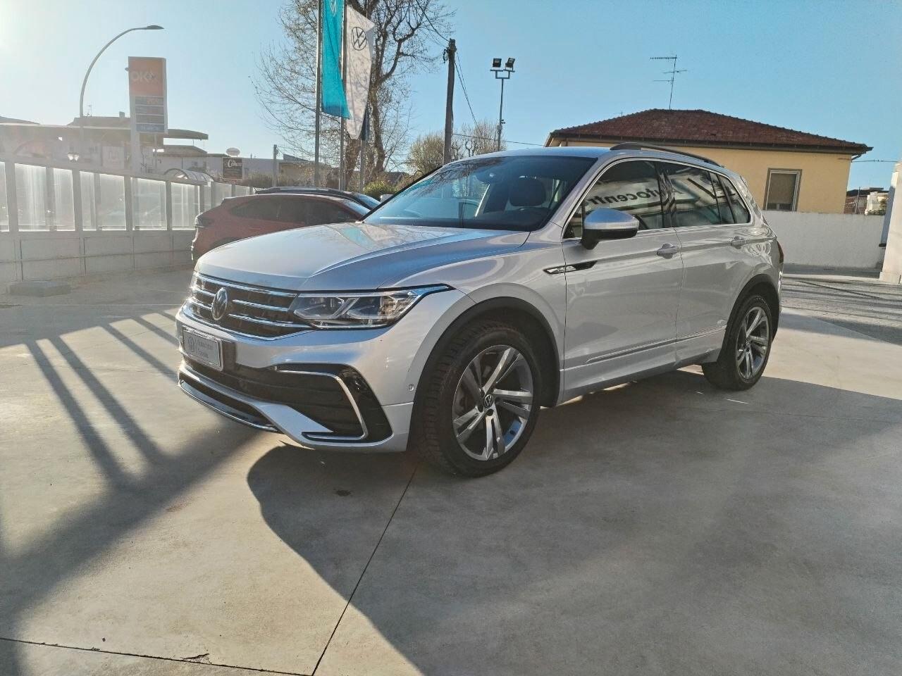 Volkswagen Tiguan 2.0 TDI 150 CV SCR DSG R-Line