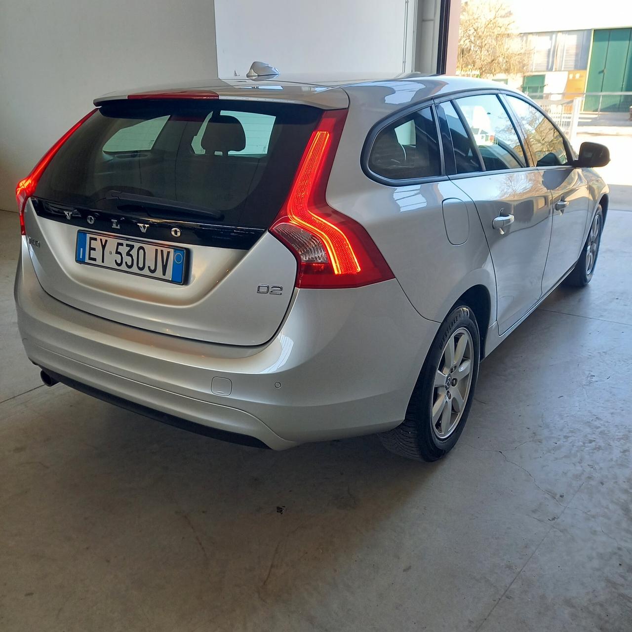 Volvo V60 D2 1.6 Kinetic