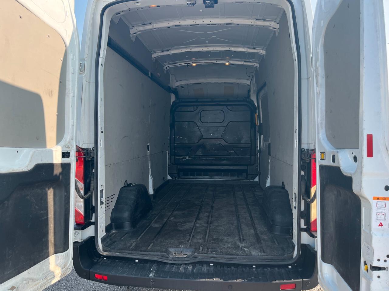 FORD TRANSIT TETTO ALTO PASSO CORTO L2H3 - FURGONE