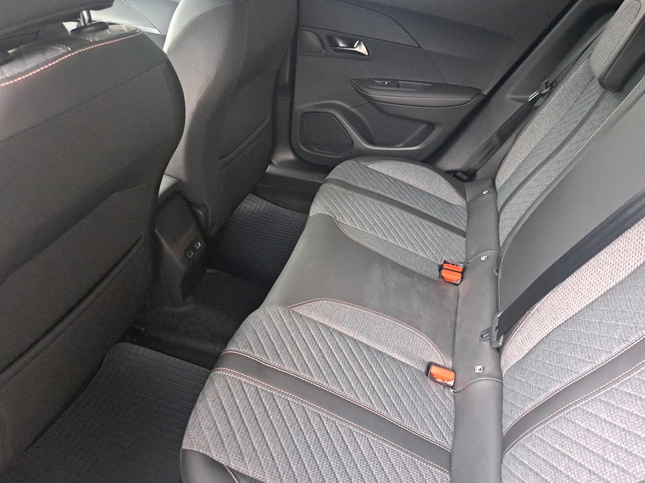 Peugeot 2008 ALLURE NESSUN OBBLIGO FINANZIARIO !!