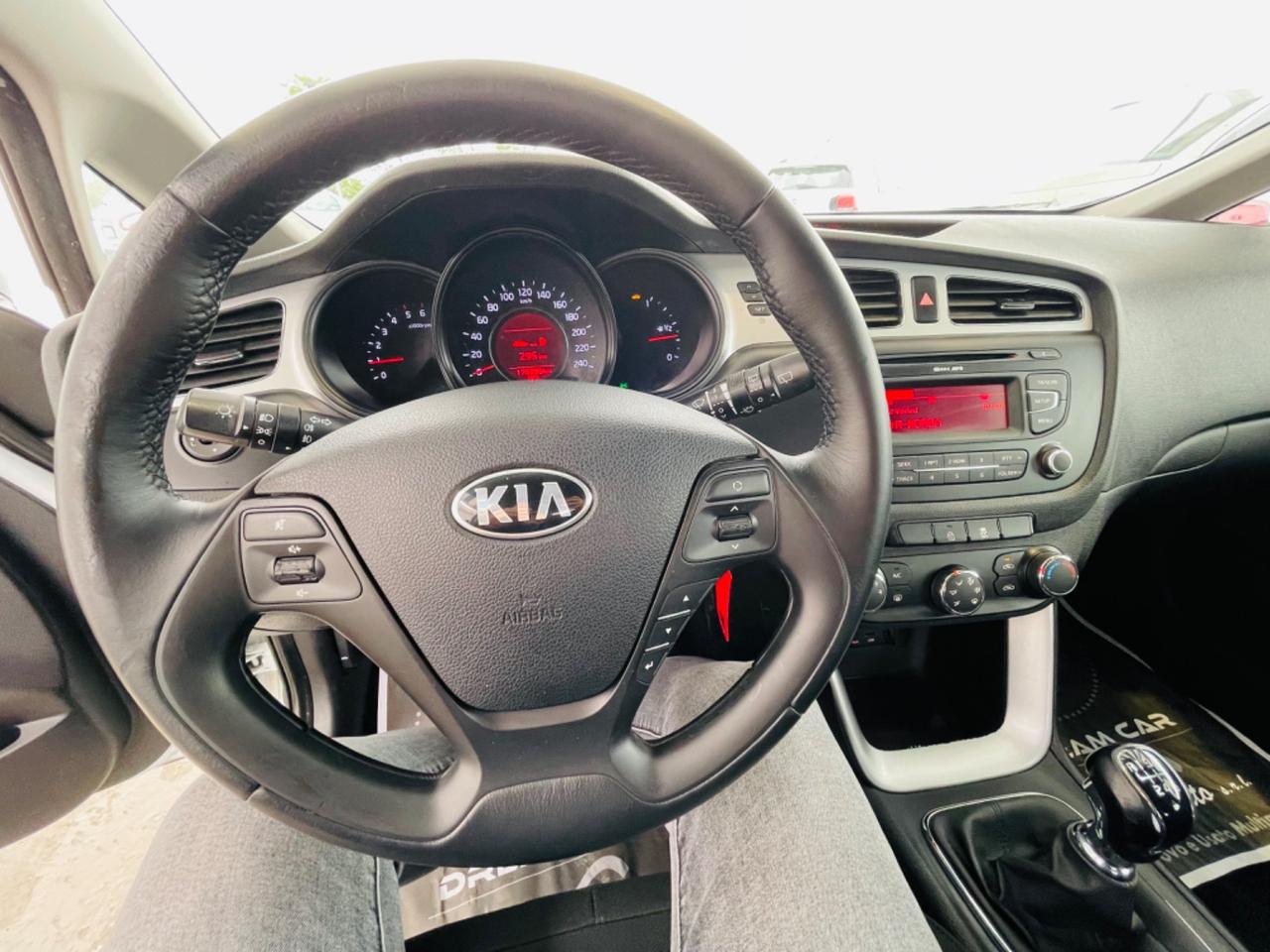 Kia Ceed cee'd 1.4 CRDi 5 porte Cool