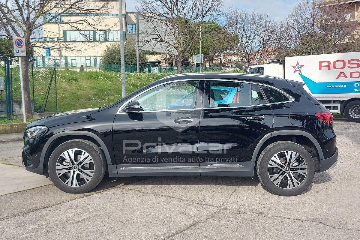 MERCEDES GLA 180 Automatic Progressive Advanced Plus