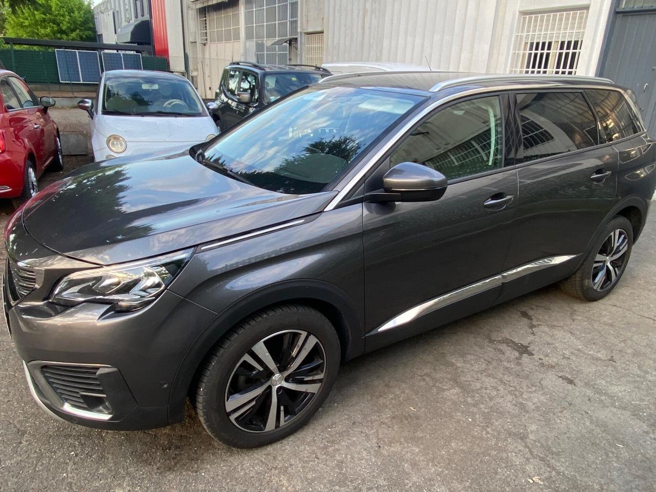 Peugeot 5008 PureTech Turbo 130 S&S EAT8 Allure