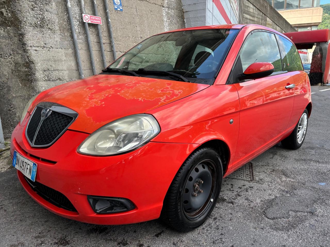 Lancia Ypsilon 1.3 MJT 75 CV Platino