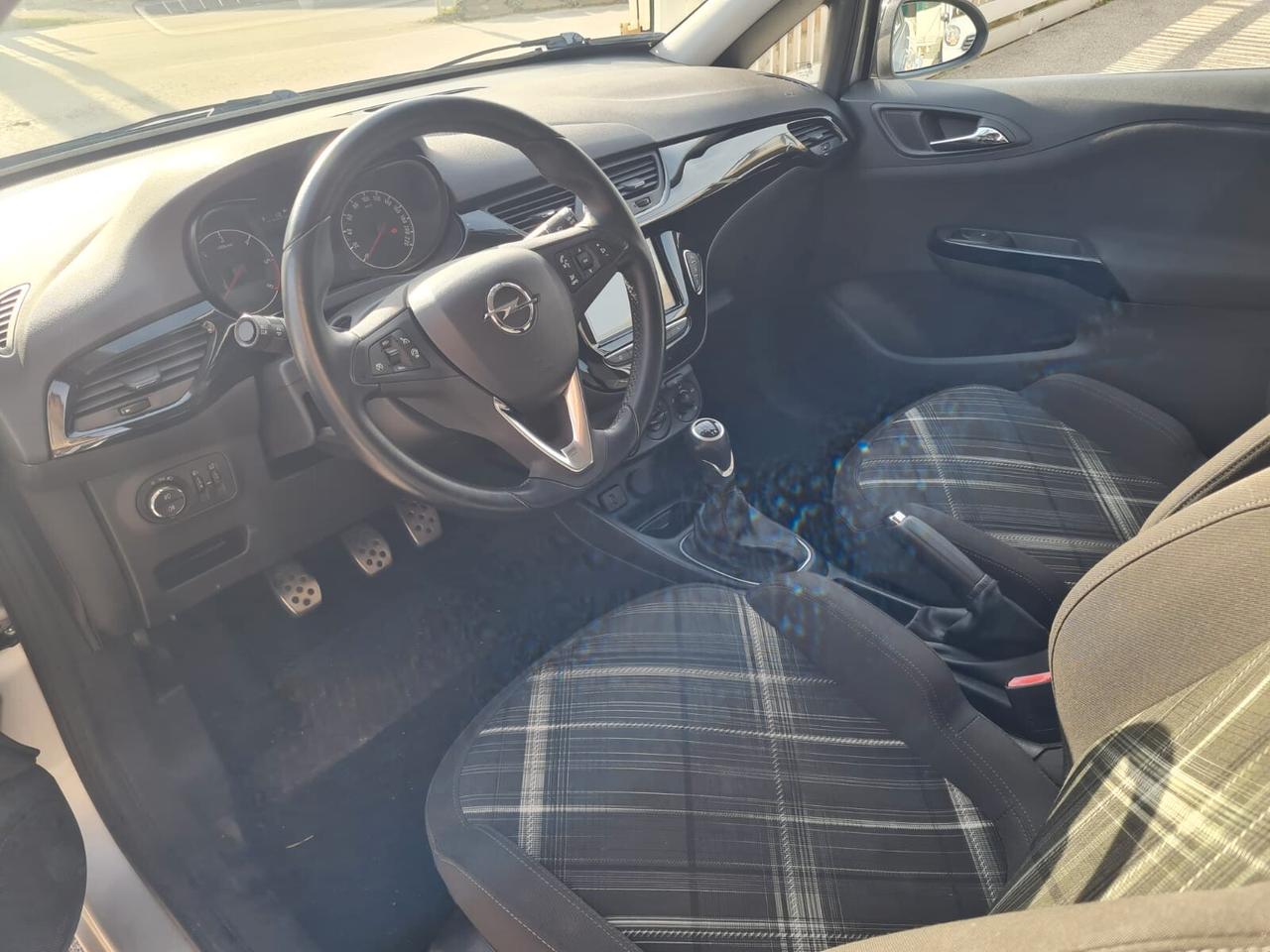 Opel Corsa 1.3 CDTI ecoFLEX 95CV Start&Stop Coupé b-Color