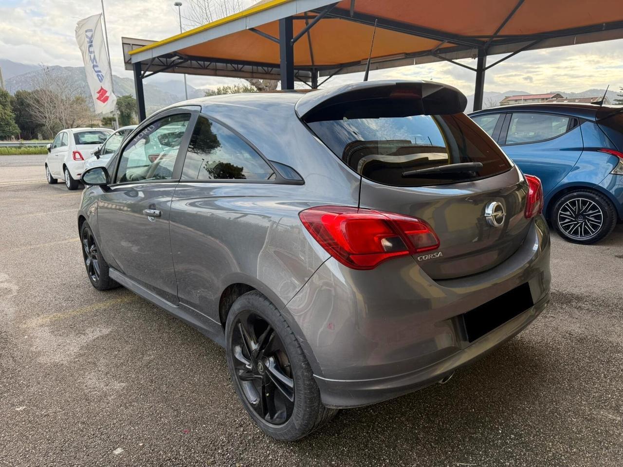 Opel Corsa 1.4 90CV Coupé b-Color