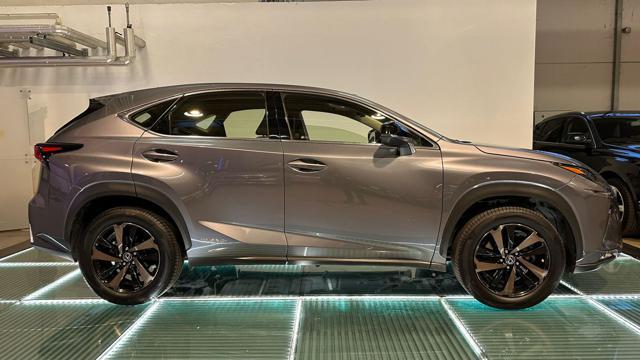 LEXUS NX 300 Hybrid 4WD Luxury