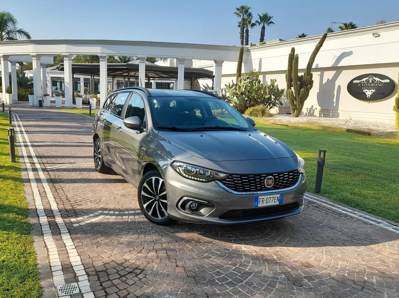 Fiat Tipo LOUNGE 1.6 M-jet 120cv *FULL OPTIONAL*