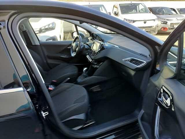 Peugeot 208 BlueHDi 75 5 porte Allure