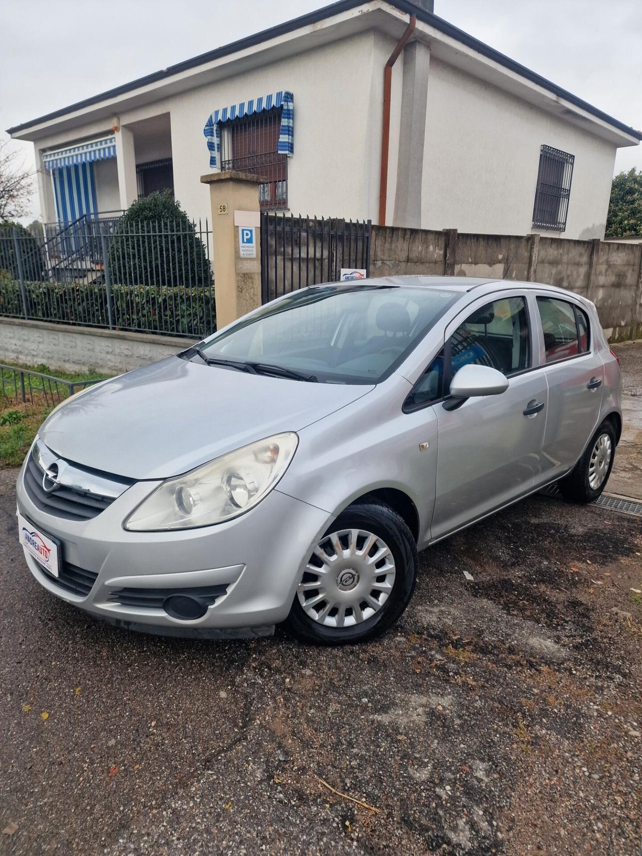Opel Corsa 1.2 5 porte Club