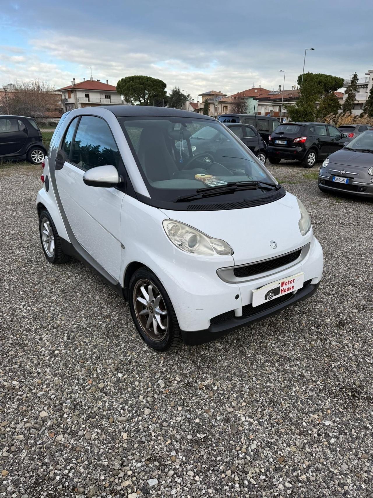 Smart ForTwo 1000 52 kW MHD coupé passion